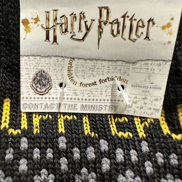 Harry Potter HUFFLEPUFF Thick Knee/Boot Socks Shoe Size 4-10 Brand New! - Picture 12 of 15